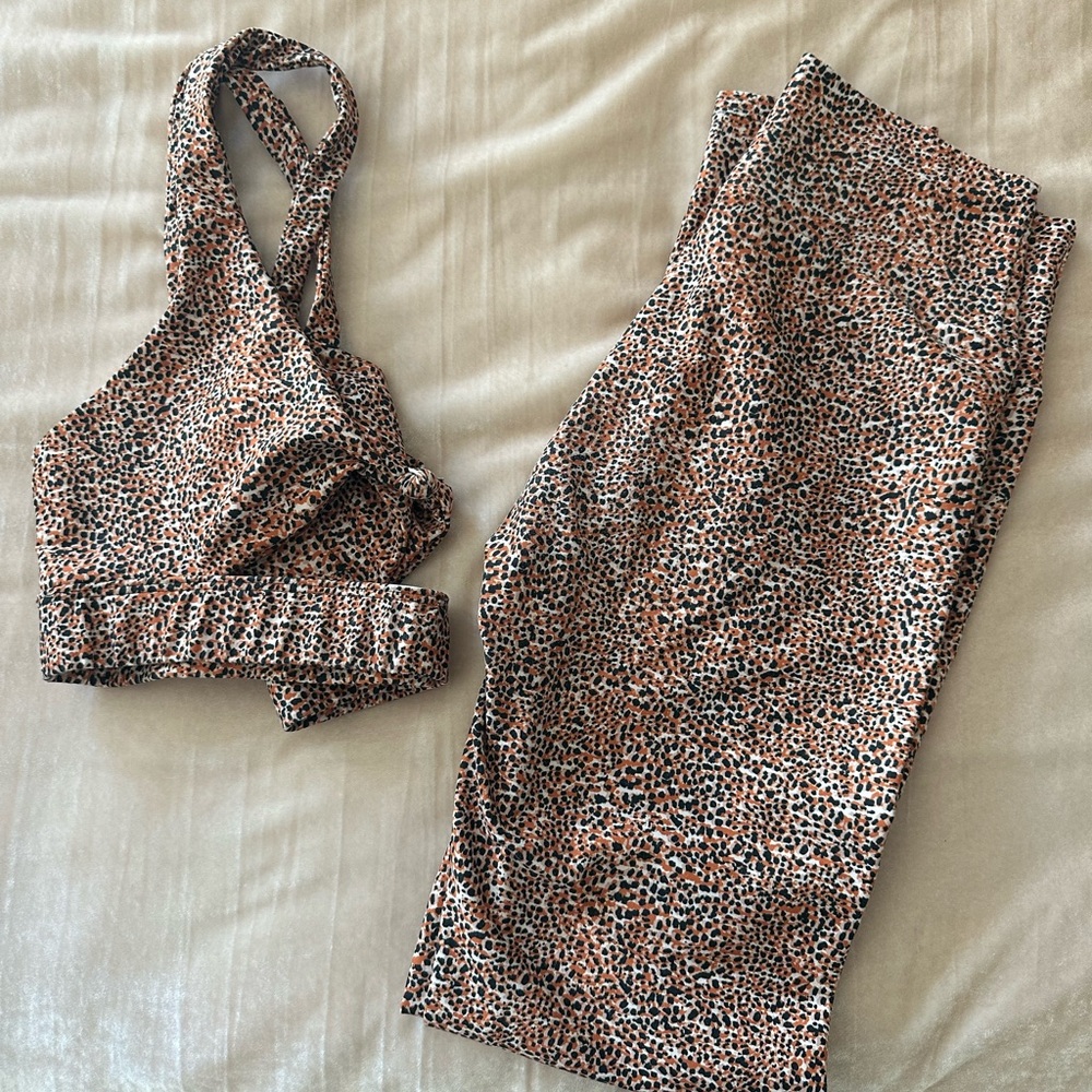 Skatie Leopard Print Leggings & Bra